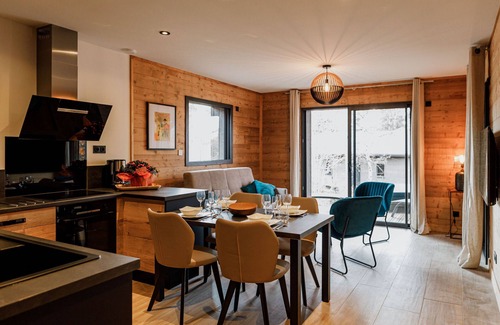 Le Chambon-sur-Lignon Cottage | Luxurious Lodge with Private Jacuzzi, Pool, and Gym Access near Chambon-sur-Lignon Golf Course