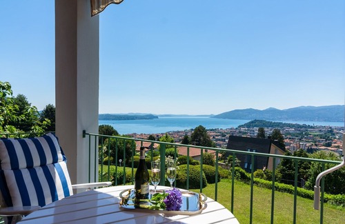 Cissano House | Luxurious Holiday Home in Verbania with Balcony