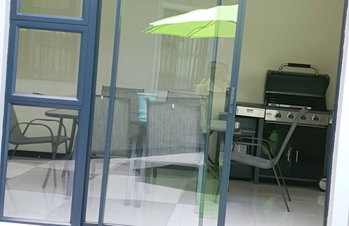 Kempton Park House | Luxurious Home near O.R Tambo International Airport. Kempton Park South Africa