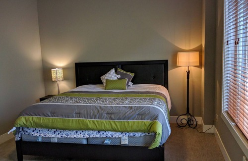 Redmond House | Luxurious Home On Education Hill In Redmond, Just Minutes To Microsoft, 520 Hwy