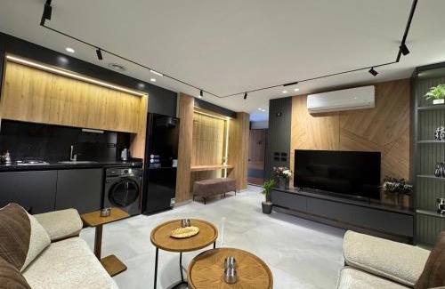 Agouza Apartment | Luxurious hotel suite in Mohandessinجناح فندقي فاخر بالمهندسين مدخل خاص دور ارضي