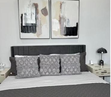 Point Loma Heights House | Luxurious Master Suite in Ocean Beach