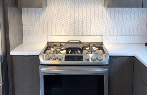 Ashley Falls House | Luxurious Mountain Retreat - Private 40-Acre Family Haven