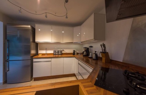 Grand Fond House | Luxurious Nature Lovers THE ROCK IN THE WATER!