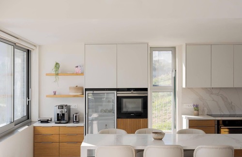 Karystos Villa | Luxurious Seafront Villa Karystos