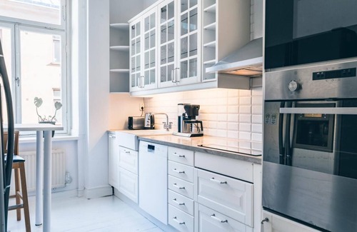 Albano Apartment | Luxurious turn-of-the-century apartment in the center of Stockholm City.