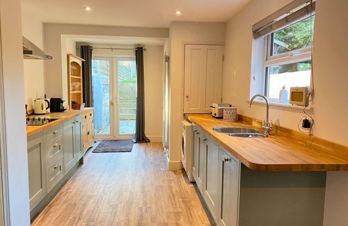 Bury St Edmunds House | Luxurious Victorian villa with parking, sleeps six