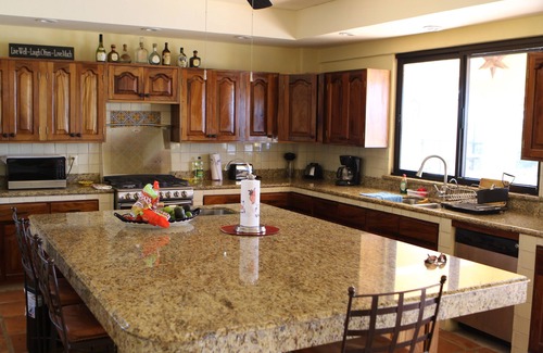 Isla Navidad Villa | Luxurious Villa on Pacific Coast of Mexico Near Manzanillo and Barra de Navidad