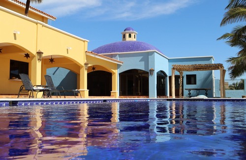 Isla Navidad Villa | Luxurious Villa on Pacific Coast of Mexico Near Manzanillo and Barra de Navidad