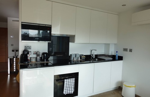 Gibraltar Apartment | Luxury 1 bed 1 bath with rooftop heated pools