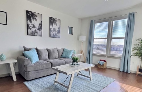 Frisco Apartment | Luxury 1 bedroom Apartment with pool