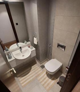 Muscat Hills Apartment | Luxury 1BHK with Balcony - Muscat Hills