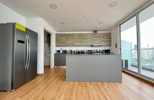 Marbella Apartment | Luxury 2 BR apt with free parking and balcony