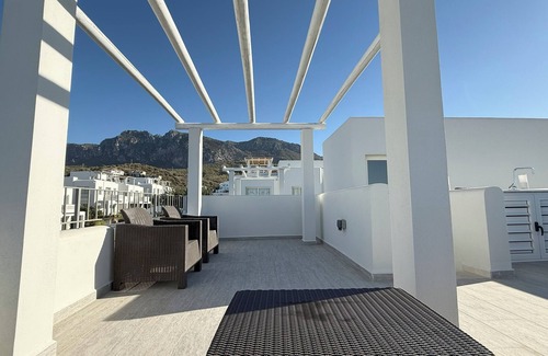 Karavas Apartment | Luxury 2BR Penthouse in Gated Complex with Terrace, Pool and Gym