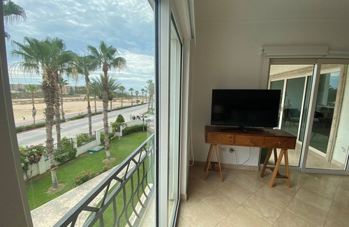 Bouvet Island Condo | Luxury 2br! Walk to the beach or downtown in 5 min