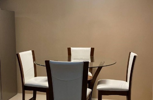 West Gate Hills Condo | Luxury 3 Bedroom 3.5 Bathroom Suite. Close too beaches & local attractions.