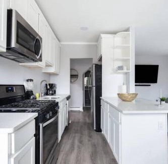 New Rochelle Apartment | Luxury 3Bed Private Apartment Near Manhattan