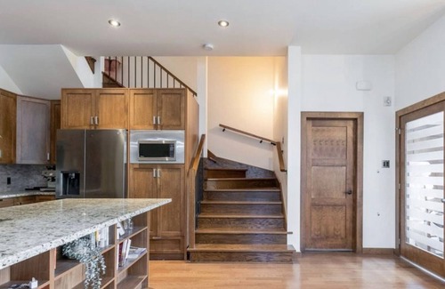 LaSalle House | Luxury 3Br House! Indoor Parking! 10 min to DT!