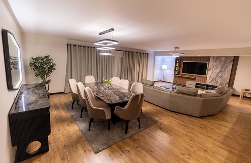 Heliopolis Apartment | Luxury 3BR Pool View Near Airport!