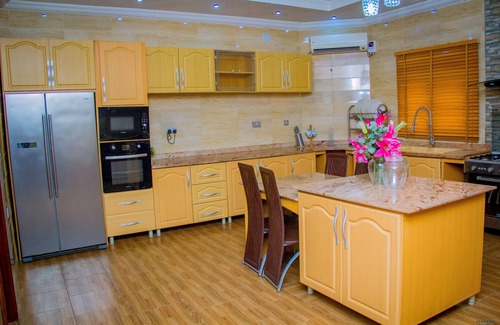 Ofin House | Luxury 4 bedroom house with swimming pool and garden. In a gated community.