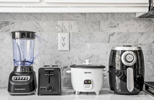 San Marcos House | Luxury 4 BR/3BA home in a gated San Diego Community with a sauna & Tesla Charger