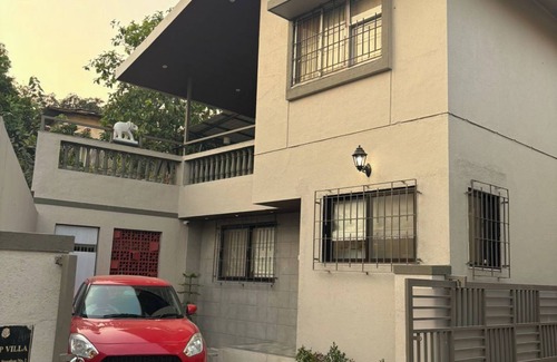 Tungarli Villa | Luxury 4BHK Villa -Private Pool- Lonavala ,Ideal for Families & Groups