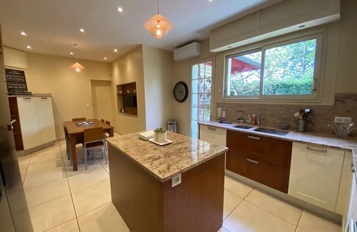 Arcachon Villa | Luxury 5-Bed Villa with Indoor Pool near Arcachon Beach and Shops