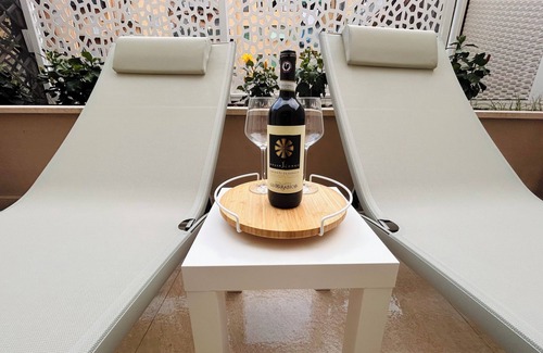 Santa Croce Apartment | Luxury and Comfortable Studio With Elegant Patio - Golden Fish Florence -