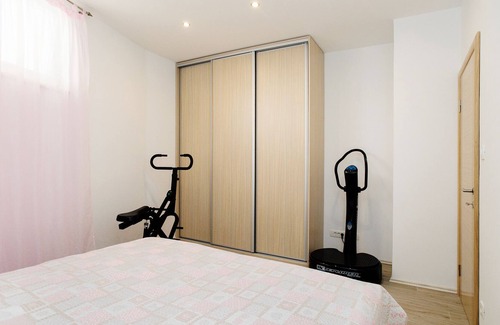 Zrnovnica Apartment | Luxury Apartment Lara Blue