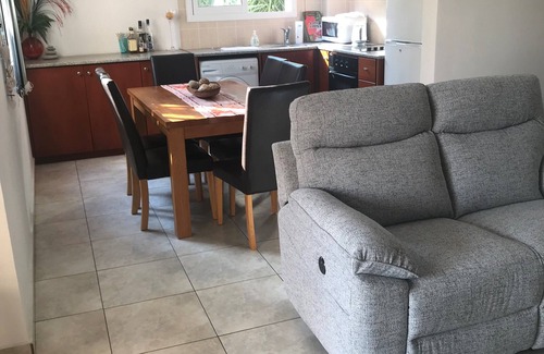 Paphos Apartment | Luxury apartment, UK TV and free WIFI. Near beach and restaurants, pool view