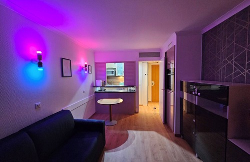 Cœur de Ville Apartment | Luxury Apartment with Jacuzzi