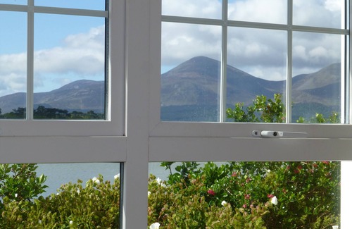 Newcastle Apartment | Luxury Apartment with Spectacular Mountain and Sea Views, The Quay, Dundrum