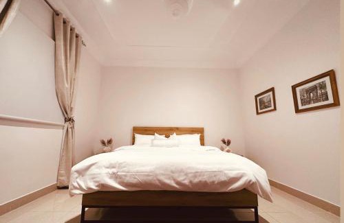 Al-Rawdah Apartment | Luxury Arrwadah Apartment - Swedish design & Sun Loungers