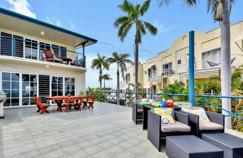 Cullen Bay Villa | Luxury Beachfront Villa | 5★ Location, Pool, Views