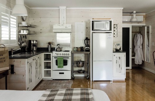 Livingston Manor Cabin | Luxury Cabin on Private Estate in Livingston Manor