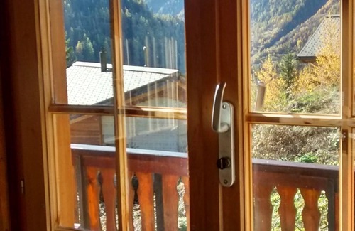 Kippel Ski Chalet | Luxury chalet, stunning views - hike & ski in UNESCO World Heritage Site