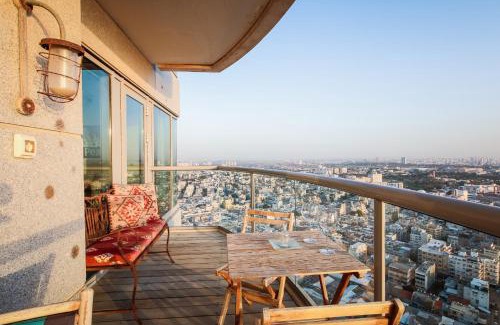 Neve Tzedek Apartment | Luxury Condo & Spectacular View by FeelHome