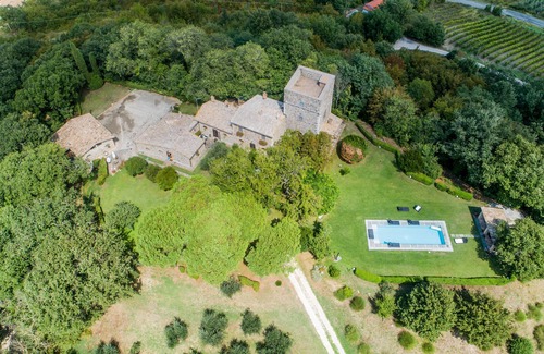 Castel Viscardo House | Luxury Country House for private and relaxing vacations