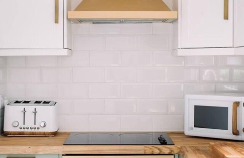 Ormeau House | Luxury Designer 4-bed Home in the Heart of Belfast