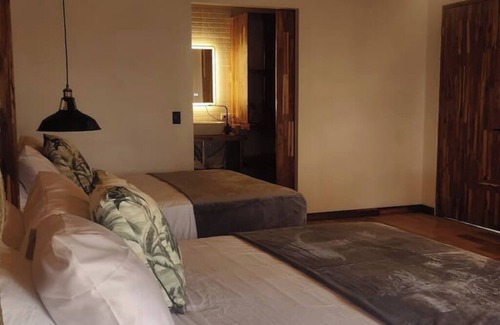 Cerro Azul Cabin | Luxury Ecolodge