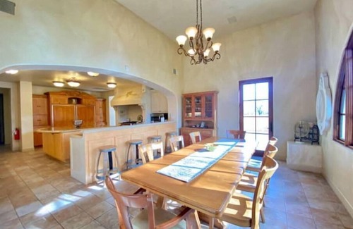 Kenwood Villa | Luxury Executive or Vacation Rental in Kenwood