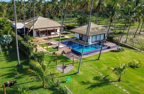 Tamandare House | LUXURY FACING THE SEA