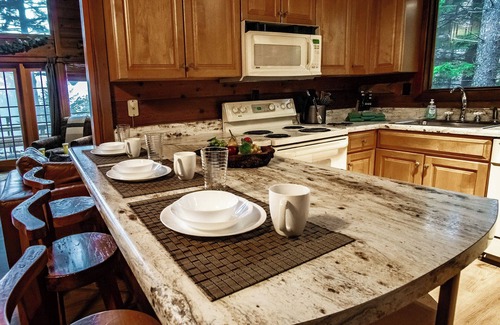 Snowshoe House | Luxury Fall Escape | North Westridge 111, 6BR