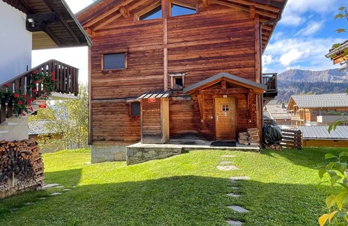 Notre-Dame-de-Bellecombe Ski Chalet | Luxury chalet with sauna and fireplace, sleeps 10