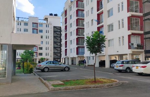 Nairobi Apartment | Luxury Gem Studio,Racecourse Gardens with Gym and Pool