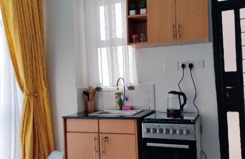 Nairobi Apartment | Luxury Gem Studio,Racecourse Gardens with Gym and Pool