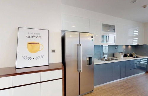 Trang Tien Apartment | Luxury*High floor 3 br apartment in Vinhomes Metropolis @Property Plus