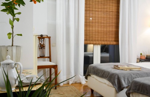 Skidra Villa | Luxury Hilltop Villa 200m from the Beach