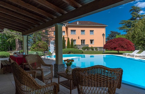 Canelli Villa | Luxury Hilltop Villa - 30.000 sqm Secular Park - Large Swimming Pool