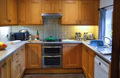 Llanvair Kilgeddin Cottage | LUXURY HOLIDAY COTTAGE- 5 MIN FROM ABERGAVENNY THE GATEWAY TO WALES